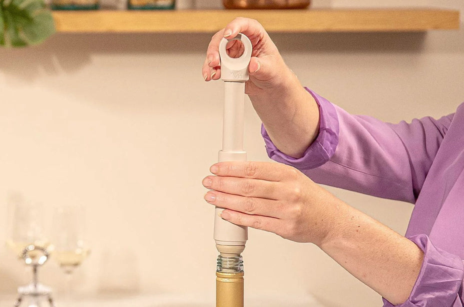 How to Store an Open Bottle of Wine? Everything About the Vacu Vin Wine Saver & Stoppers