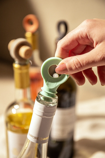 vacu vin bottle stoppers loop
